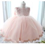 many different kinds of baby garments
