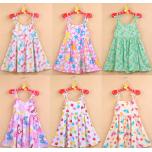 many different kinds of baby garments