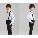 many different kinds of baby garments
