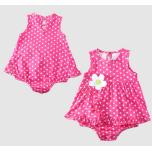many different kinds of baby garments