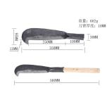 many different kinds of agricultural hardware