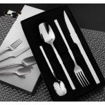 many different kinds of knives&forks