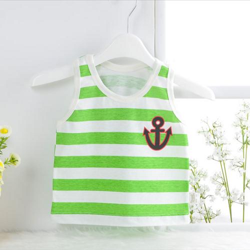 many different kinds of baby garments