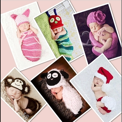 many different kinds of baby garments
