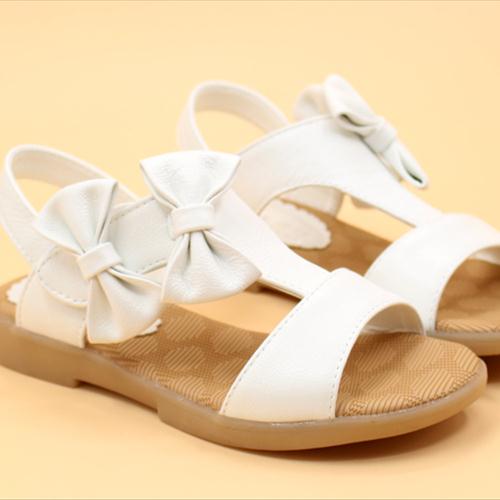 many different kinds of shoes