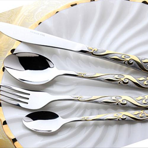 many different kinds of knives&forks