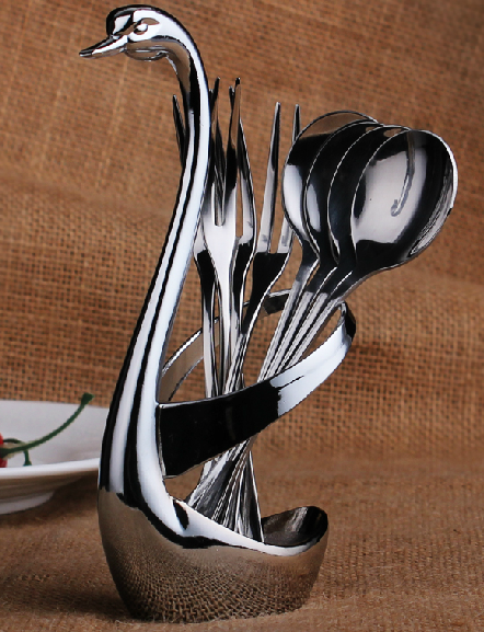 many different kinds of knives&forks