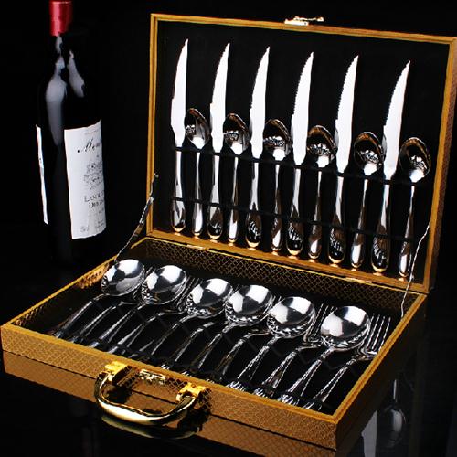 many different kinds of knives&forks